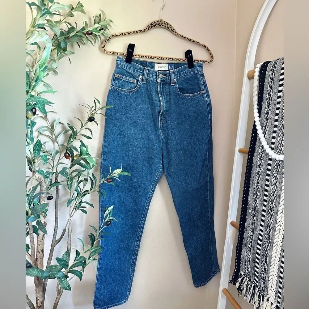 Vintage GAP Classic Fit Ankle Jeans Size 8 100% Cotton High Rise Straight Wash